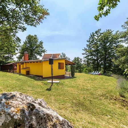 Vacation Home Latini Hum Ngoại thất bức ảnh