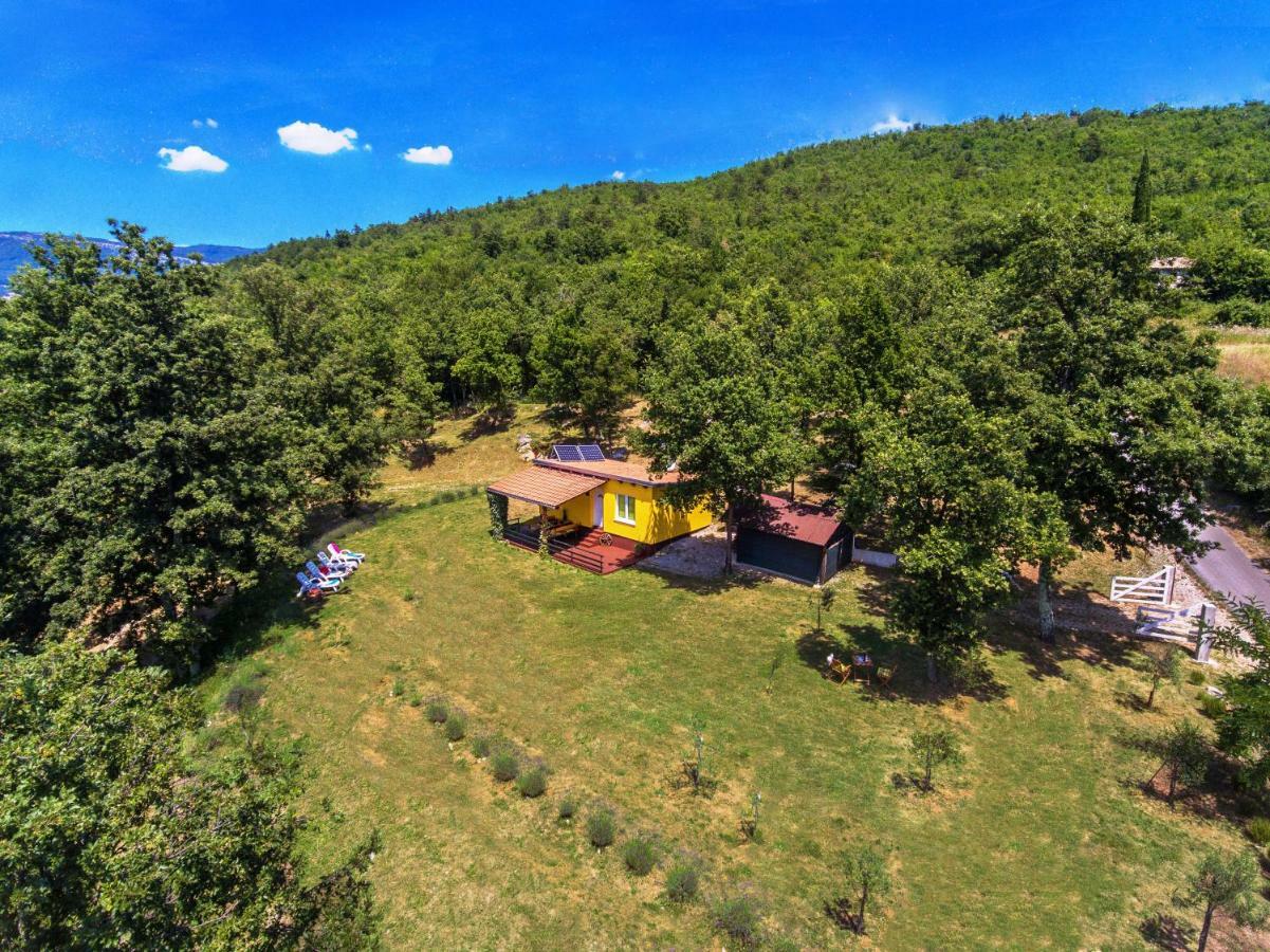 Vacation Home Latini Hum Ngoại thất bức ảnh